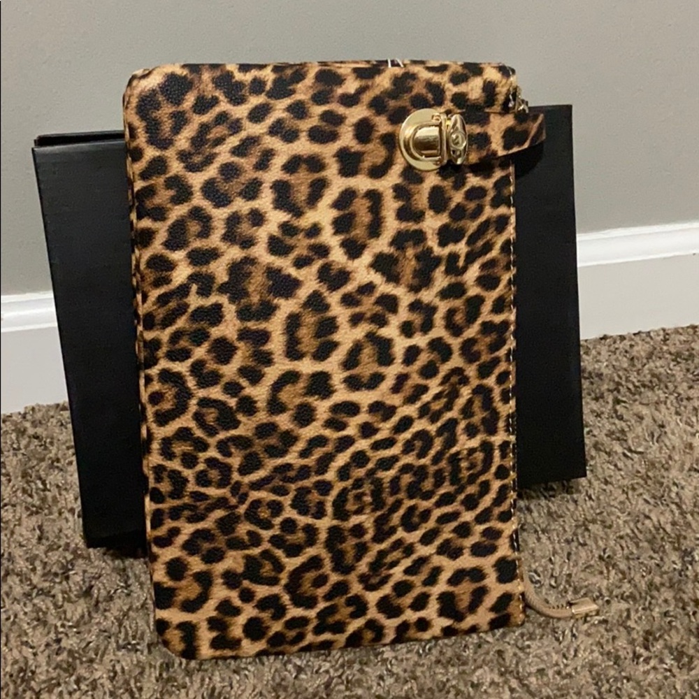 Handbag - Picture 2 of 4